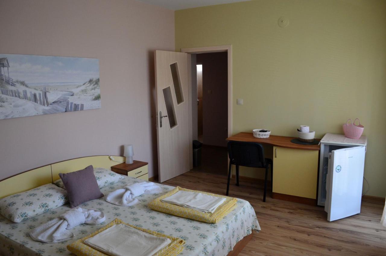 Hotel Yanis Chernomorets Exterior foto