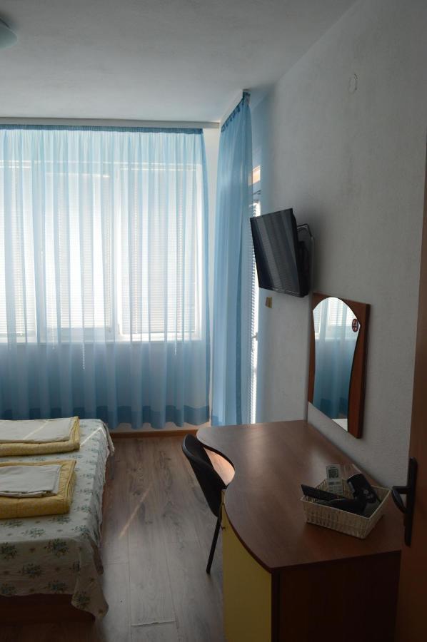 Hotel Yanis Chernomorets Exterior foto