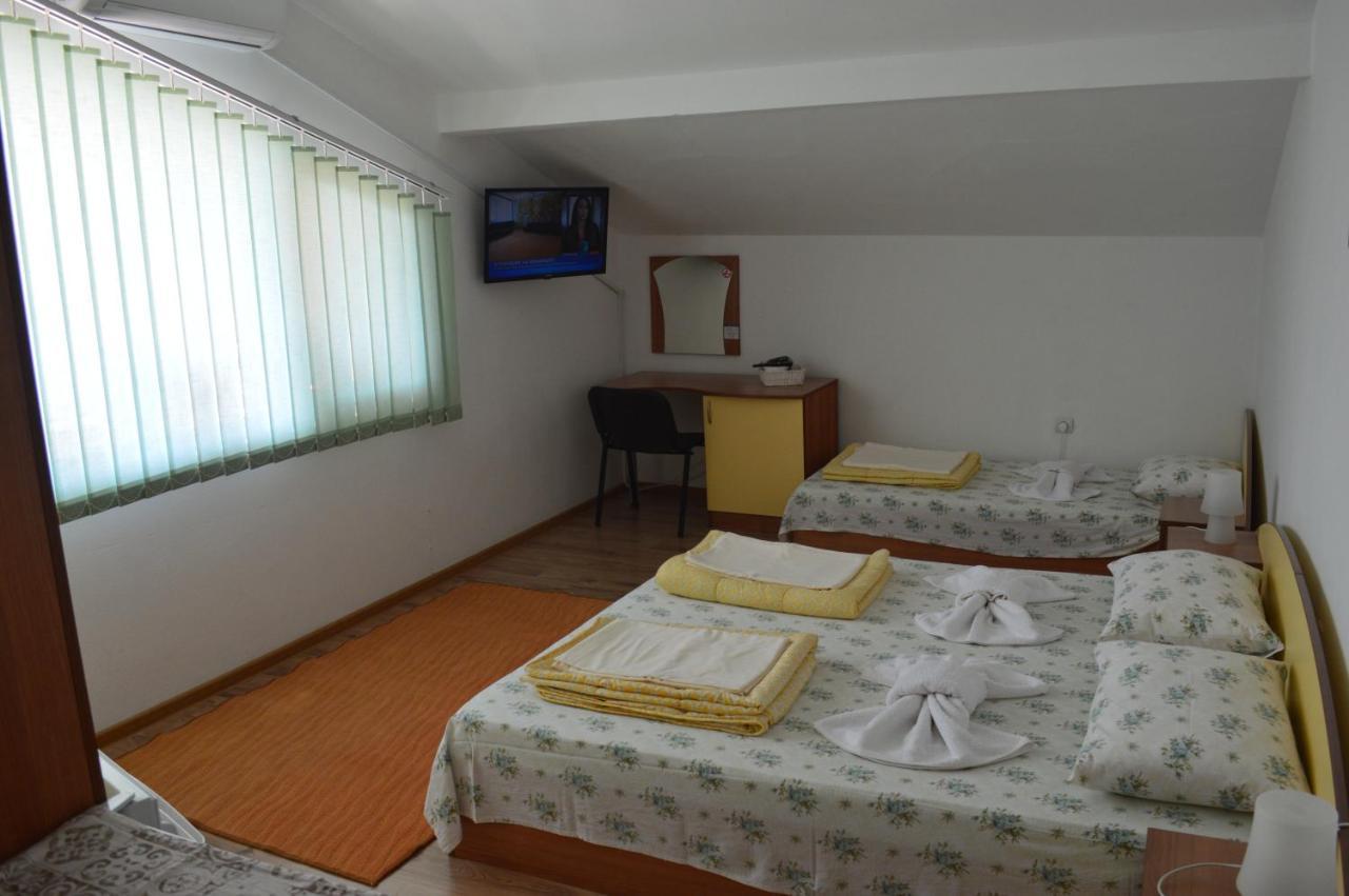 Hotel Yanis Chernomorets Exterior foto