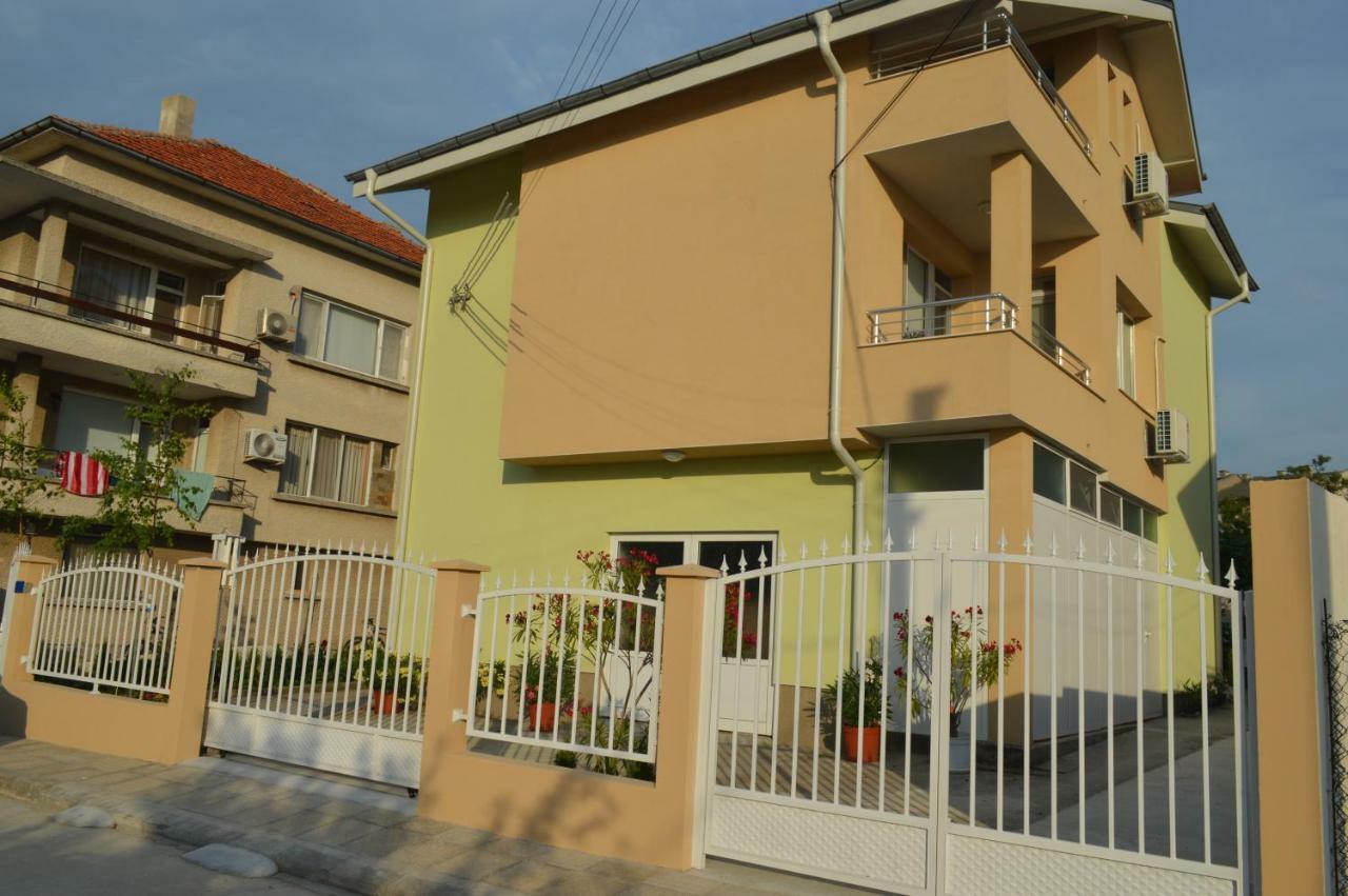 Hotel Yanis Chernomorets Exterior foto