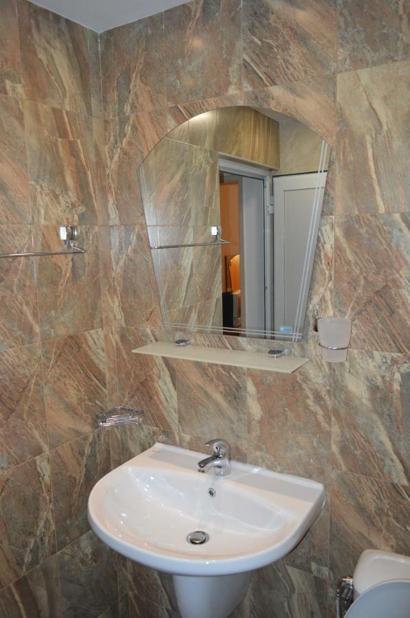 Hotel Yanis Chernomorets Exterior foto