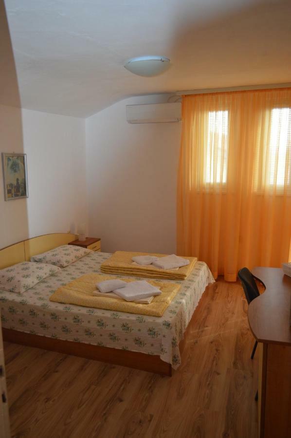 Hotel Yanis Chernomorets Exterior foto